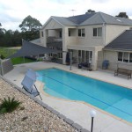 SAM_Pool cover black triangle